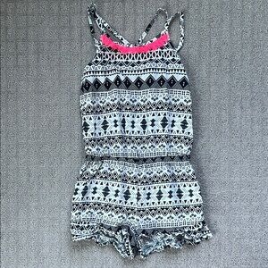 Children’s Place Patterned Romper Black and White Pink Fringe Girl’s Size S 5/6